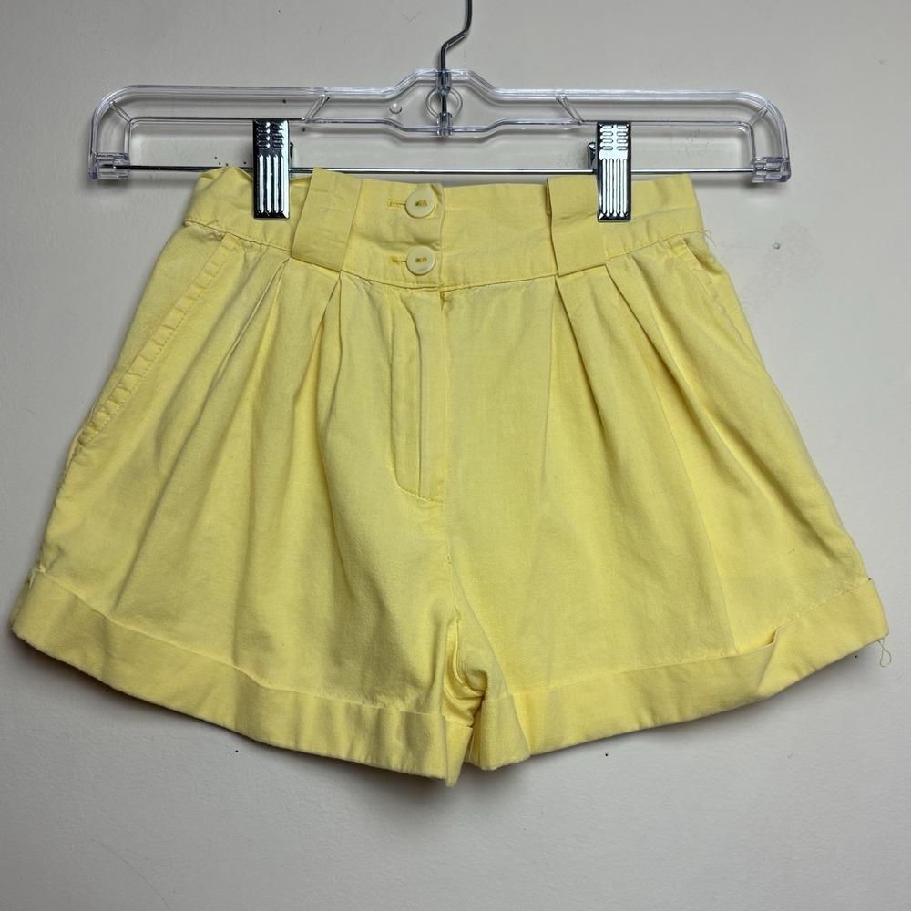 Vintage Unique! Girls Yellow Shorts Size 4T
